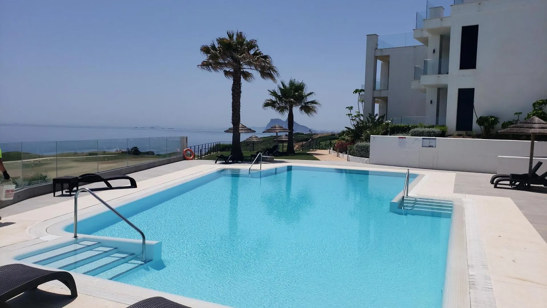 New Front Line Beach-Golf La Alcaidesa San Roque The Links 1 contacts